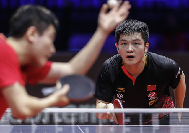 相比之下 相比之下