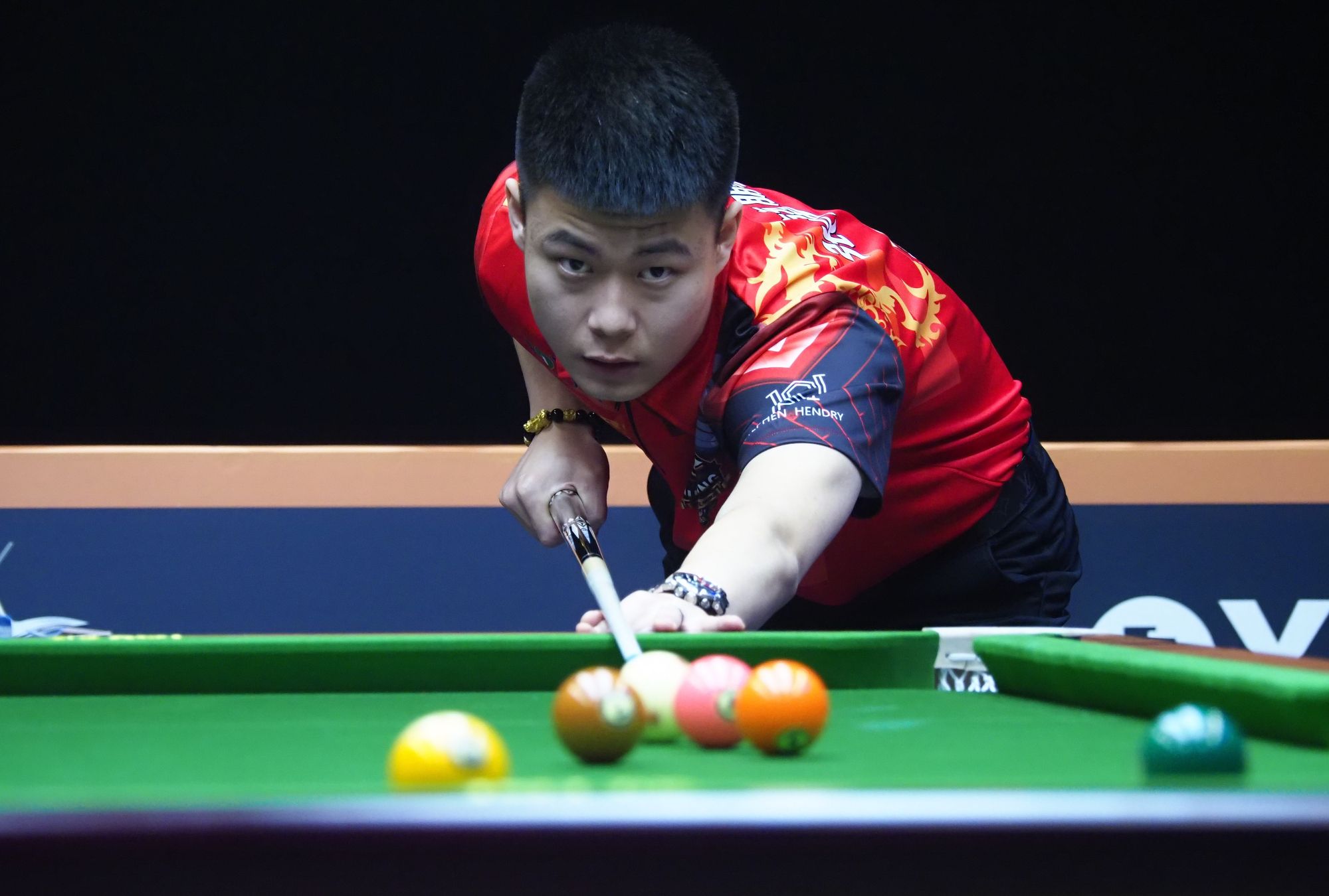 榜首集团发 榜首集团发