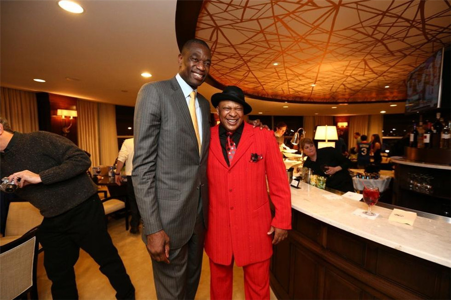 头名出线 头名出线